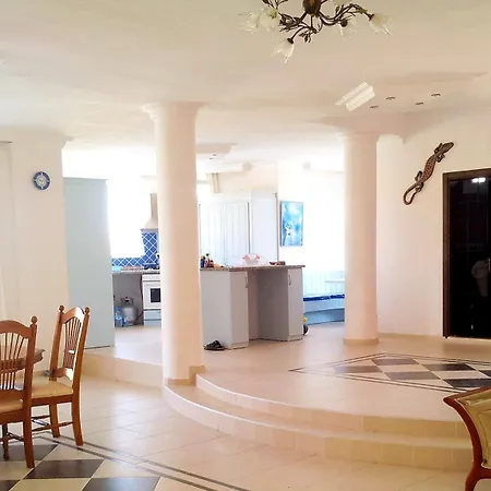 Villa Mavi Calis *